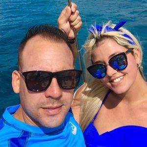 Meet your Posher, Yairel